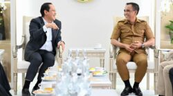 Gubernur Sulteng Anwar Hafid bertemu Menteri Lingkungan Hidup Hanif Faisol Nurofiq membahas tambang ilegal Poboya hingga Donggala