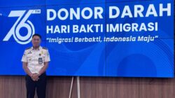Kegiatan donor darah dalam rangka Hari Bhakti Imigrasi ke-76 yang digelar Kantor Imigrasi Kelas I TPI Palu.