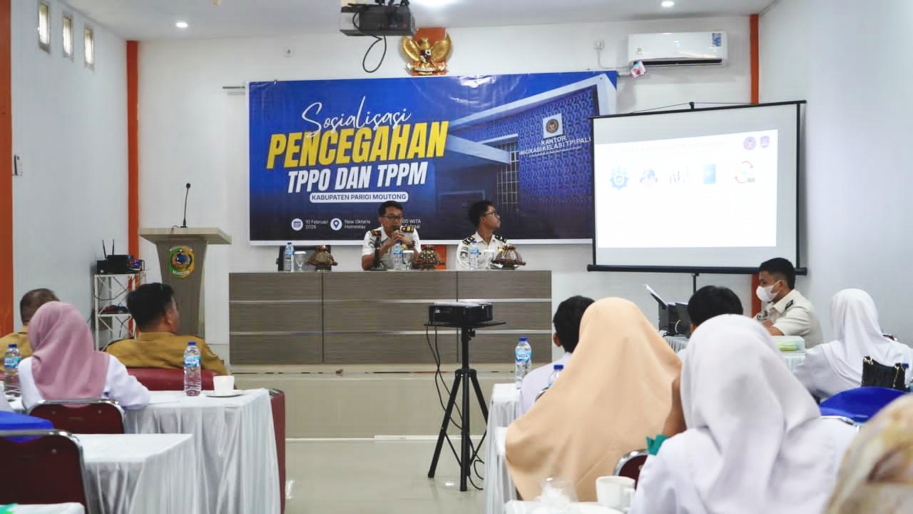 Imigrasi Palu gelar sosialisasi pencegahan TPPO dan TPPM di Parigi Moutong, ingatkan masyarakat waspada modus rekrutmen kerja ilegal.