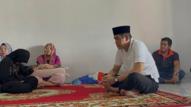 Erwin Burase Datangi Keluarga Korban Pohon Tumbang, Pastikan Penanganan Medis Berjalan