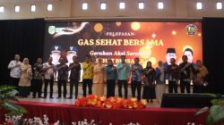 Bupati Parigi Moutong Erwin Burase meluncurkan program cek kesehatan gratis bagi masyarakat.