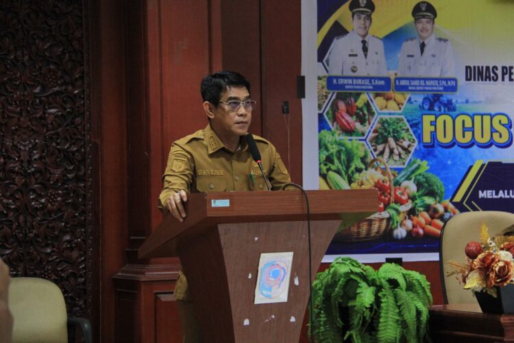 Bupati Parigi Moutong Erwin Burase membuka Focus Group Discussion tentang hilirisasi pangan lokal.